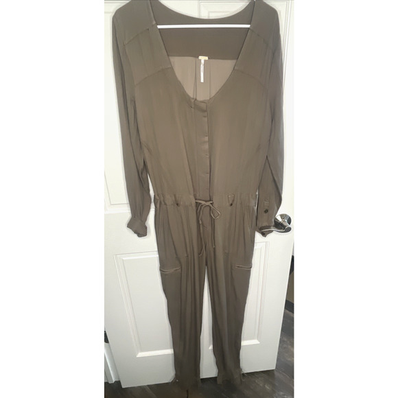 Free People Pants - Free People Women's Utility Pantsuit Sz 4 100% Rayon Cargo Jumpsuit Boho